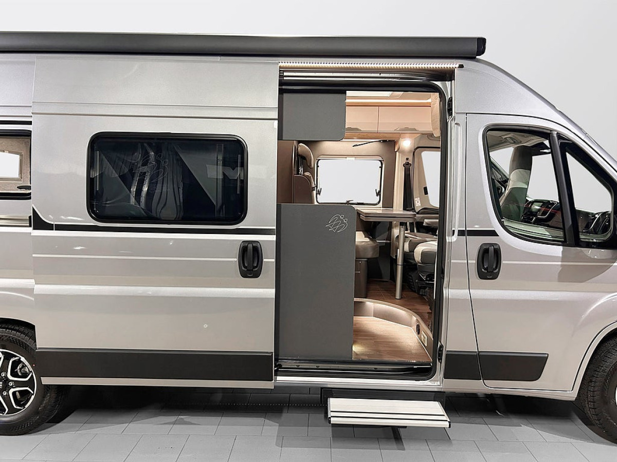 Knaus BOXLIFE 600 ME AUTOMAT ADAPTIV FARTHÅLLARE LÅNGBÄDDAR, bild 4 av 36