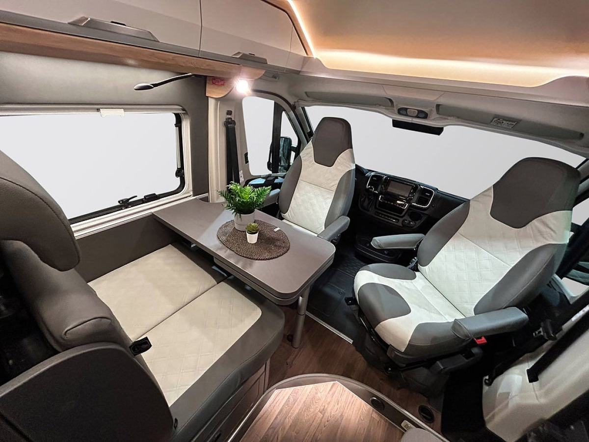 Knaus BOXLIFE 600 ME AUTOMAT ADAPTIV FARTHÅLLARE LÅNGBÄDDAR, bild 5 av 36