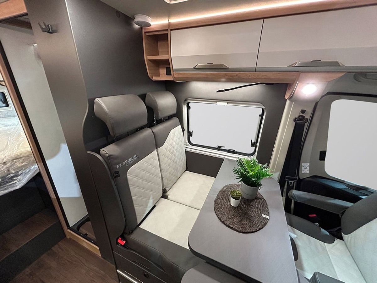 Knaus BOXLIFE 600 ME AUTOMAT ADAPTIV FARTHÅLLARE LÅNGBÄDDAR, bild 8 av 36