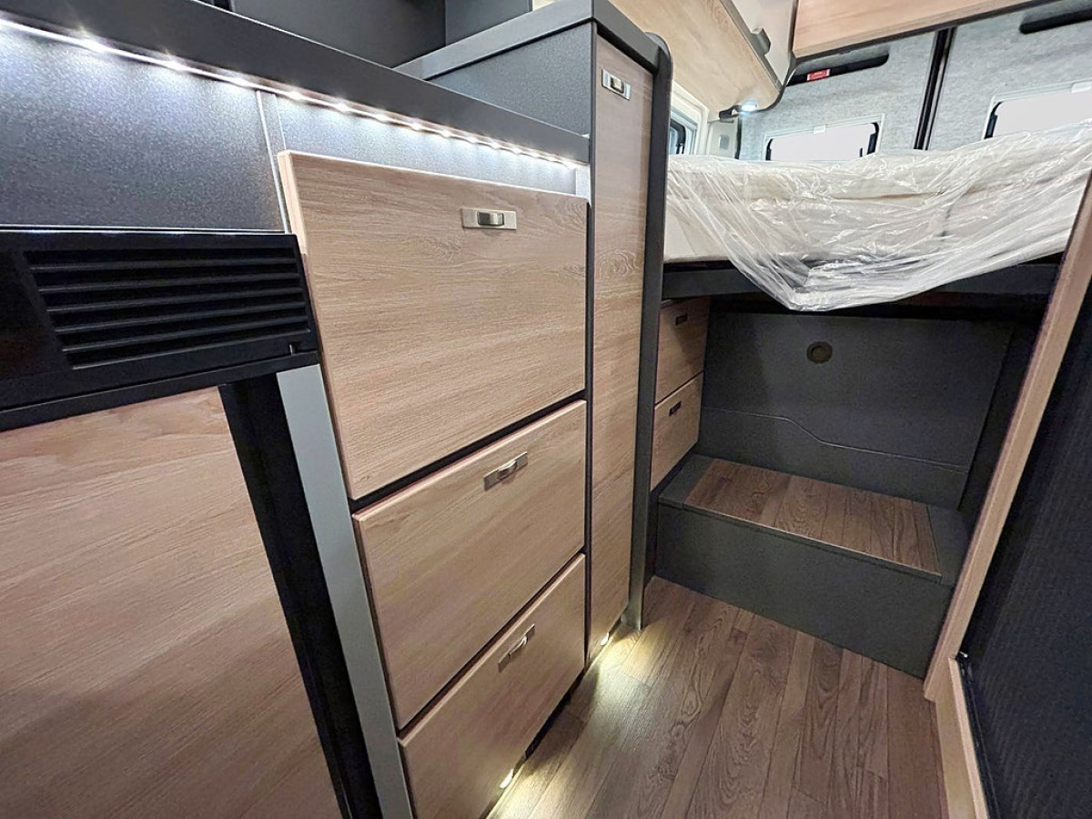 Knaus BOXLIFE 600 ME AUTOMAT ADAPTIV FARTHÅLLARE LÅNGBÄDDAR, bild 14 av 36