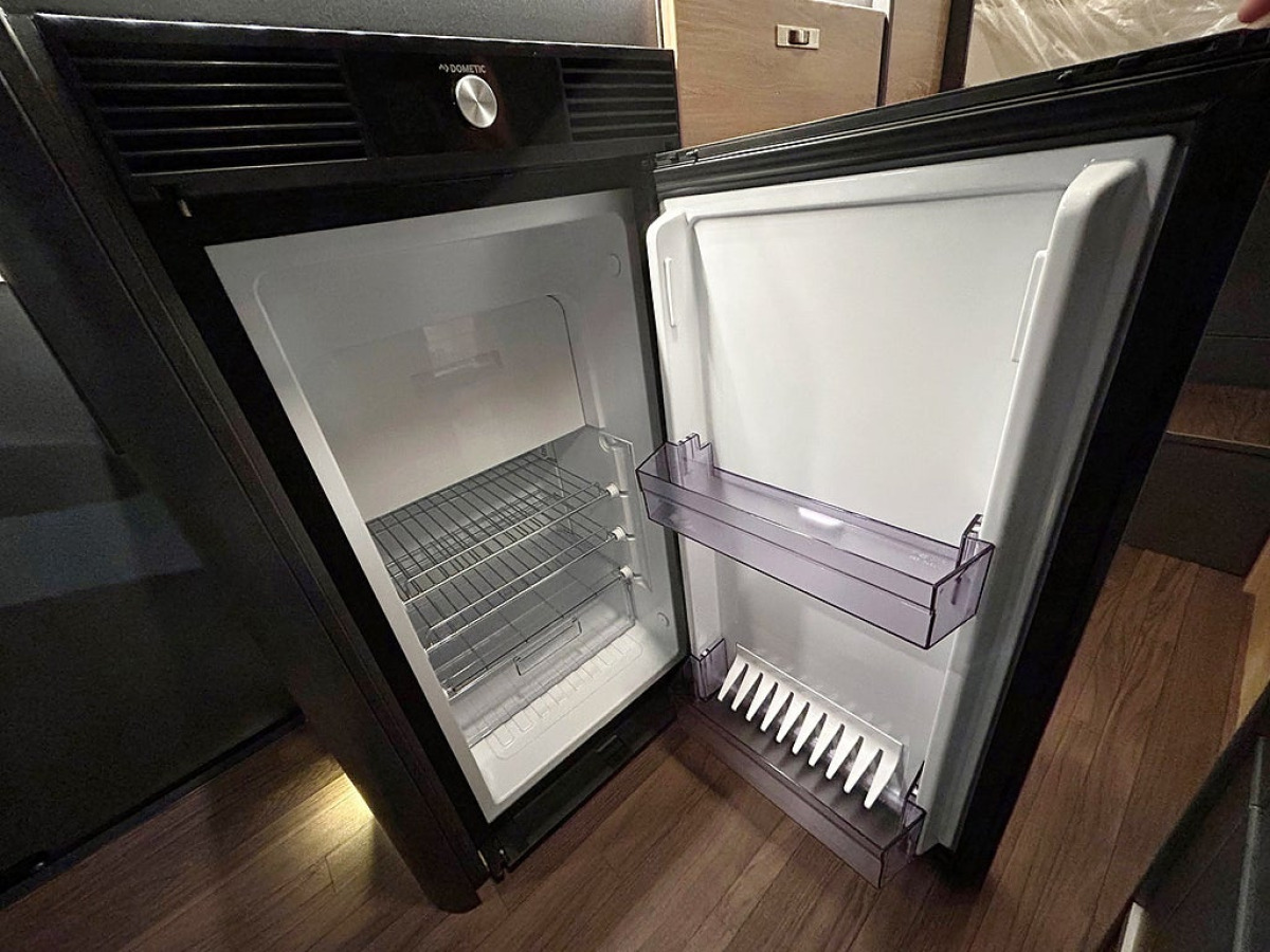 Knaus BOXLIFE 600 ME AUTOMAT ADAPTIV FARTHÅLLARE LÅNGBÄDDAR, bild 17 av 36