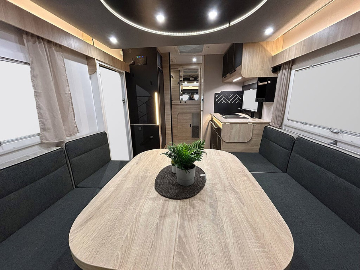 CHALLENGER 260 Graphite Edition 165hk AUT STOR FACE-TO-FACE Sittgrupp, bild 7 av 27