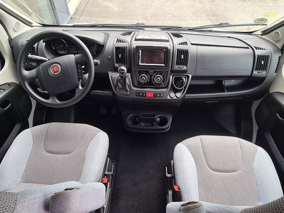 Weinsberg 600 K Carabus Våningsäng, Automat, 12v takfläkt, bild 6 av 15