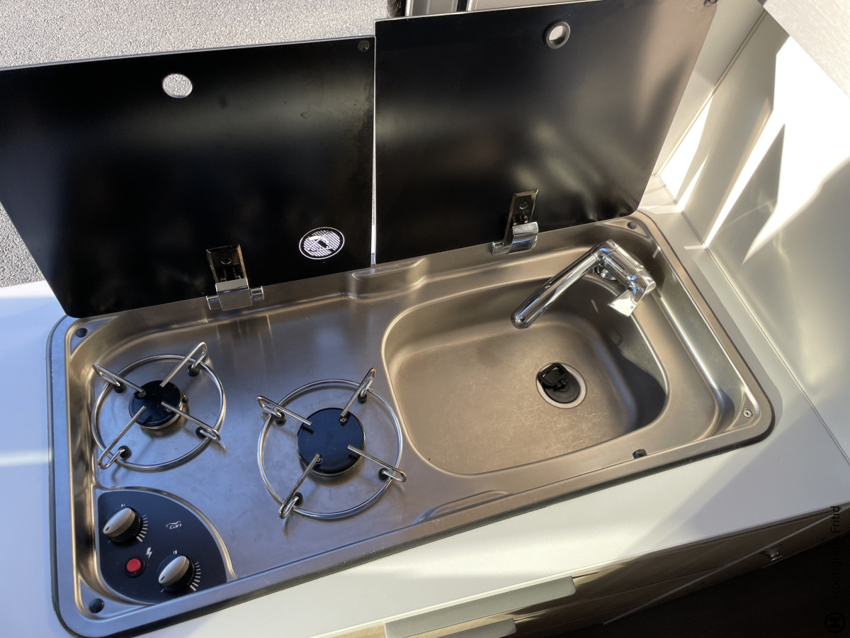 Adria Twin Axess 640 SL Automat B-Körkort Solcell, bild 6 av 11