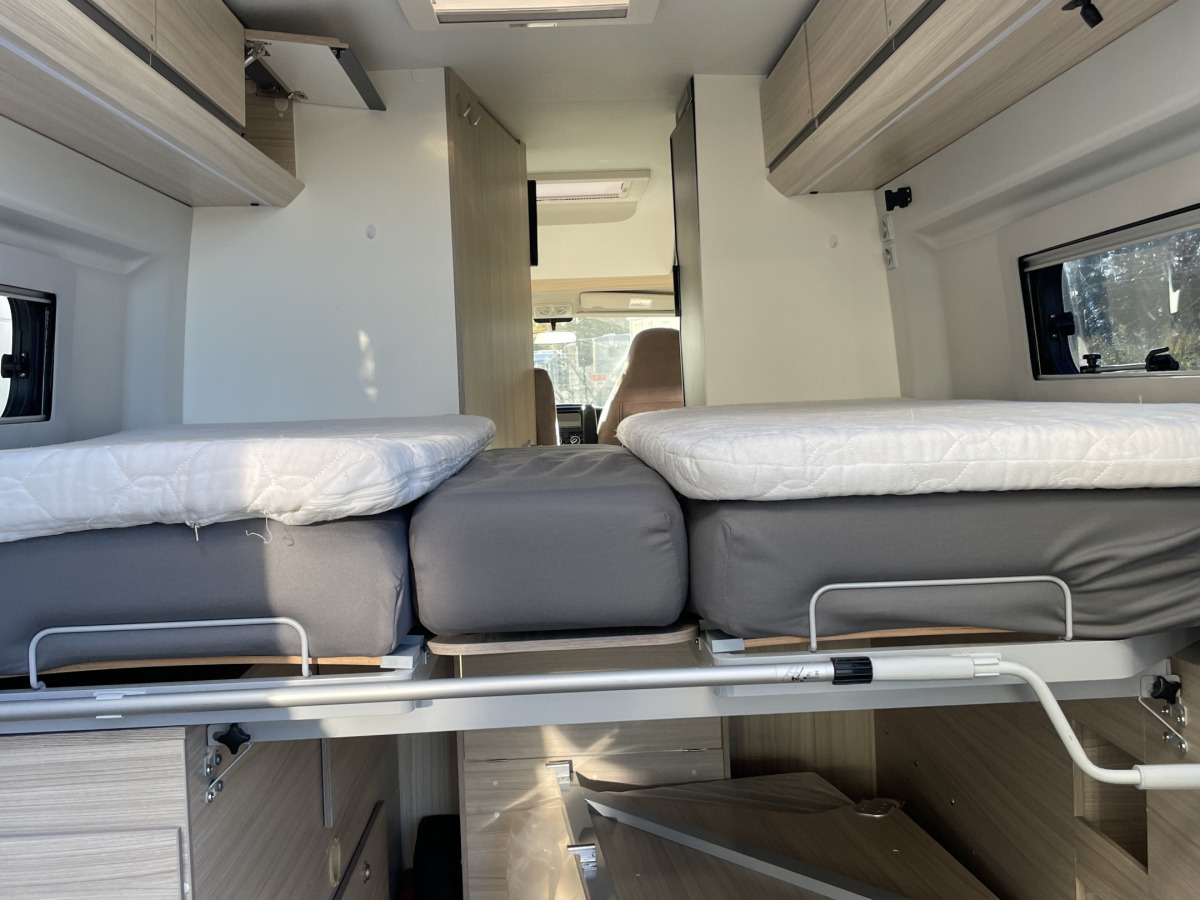 Adria Twin Axess 640 SL Automat B-Körkort Solcell, bild 11 av 11