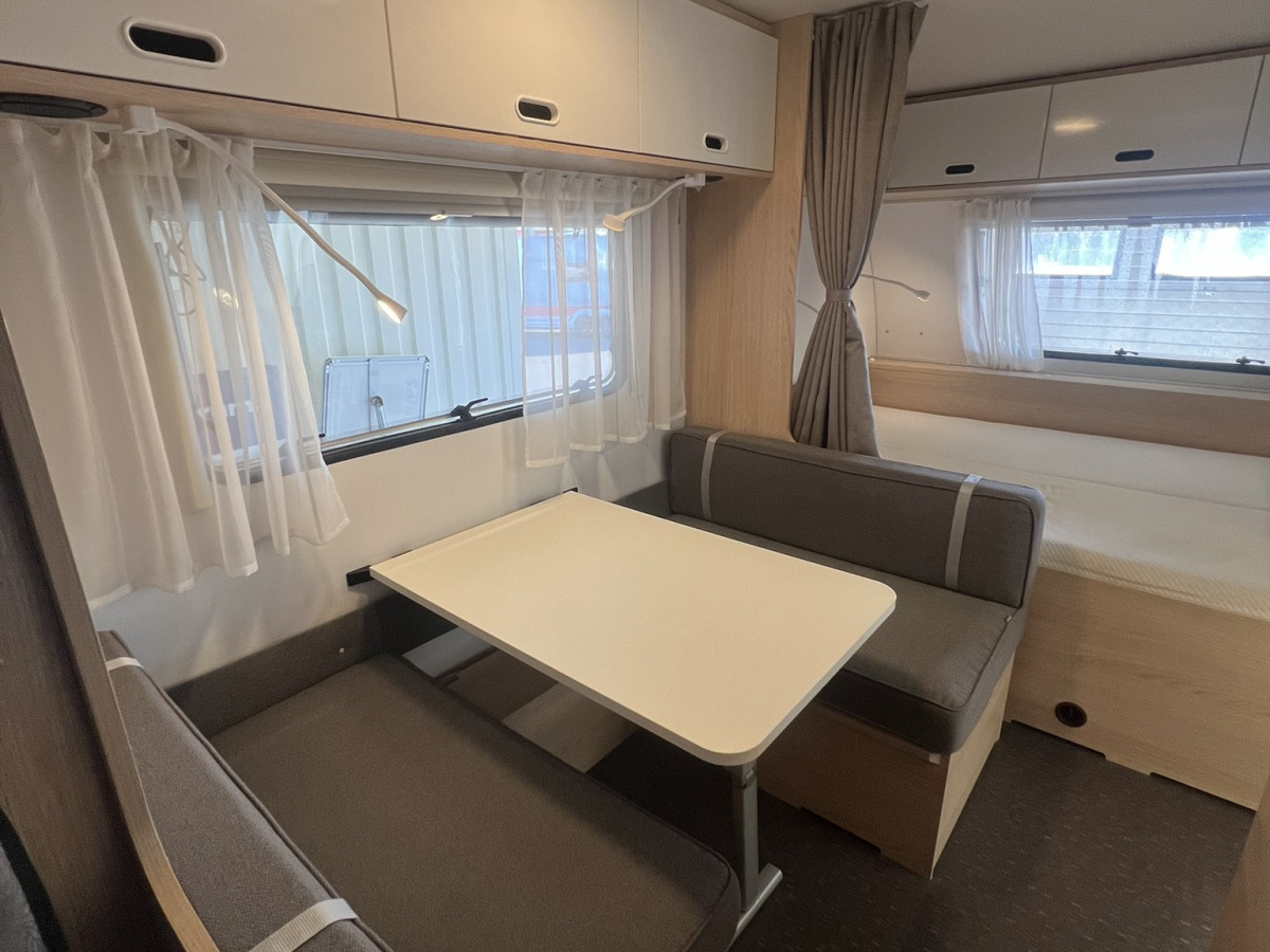Adria AVIVA 522 PT 3-våningssäng, bild 12 av 15
