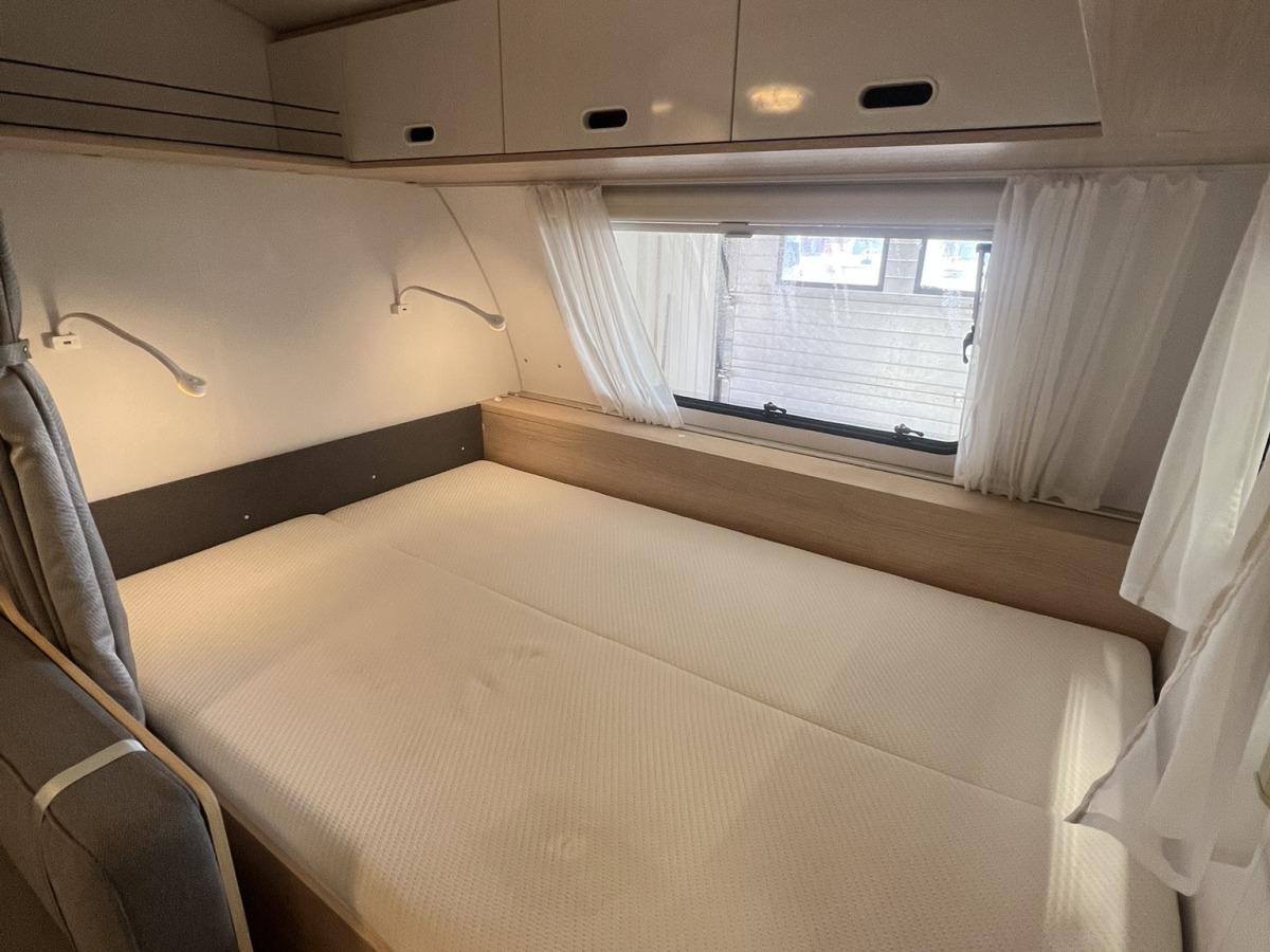 Adria AVIVA 522 PT 3-våningssäng, bild 4 av 15