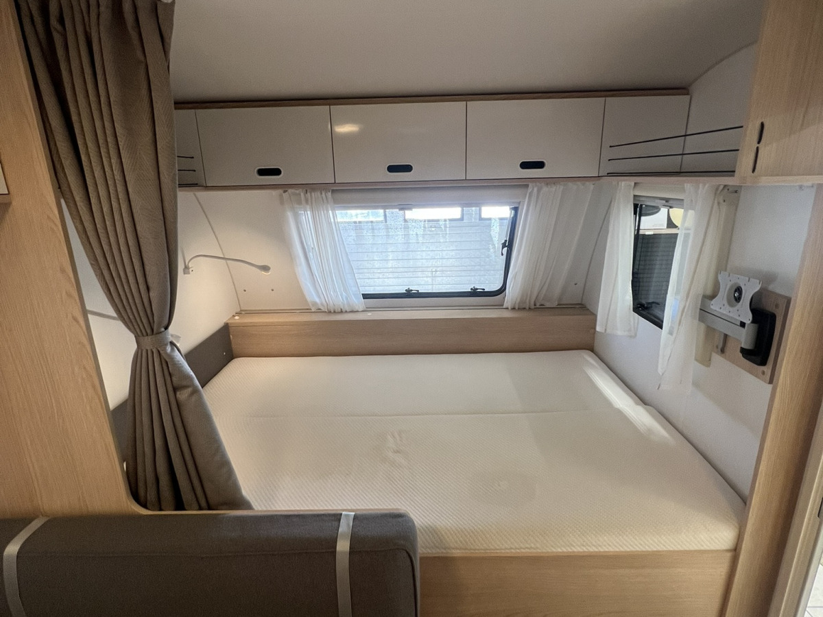 Adria AVIVA 522 PT 3-våningssäng, bild 14 av 15