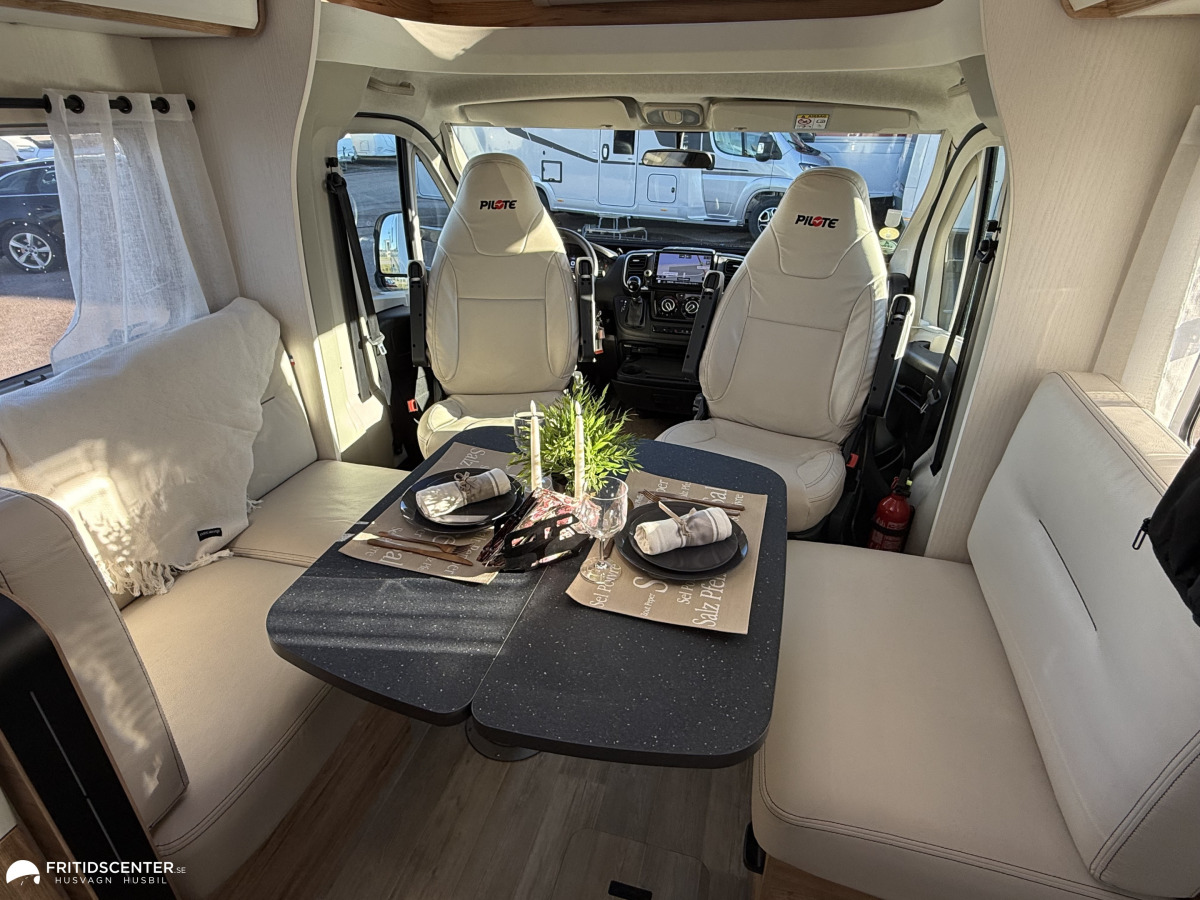 Pilote P740FC, bild 3 av 36