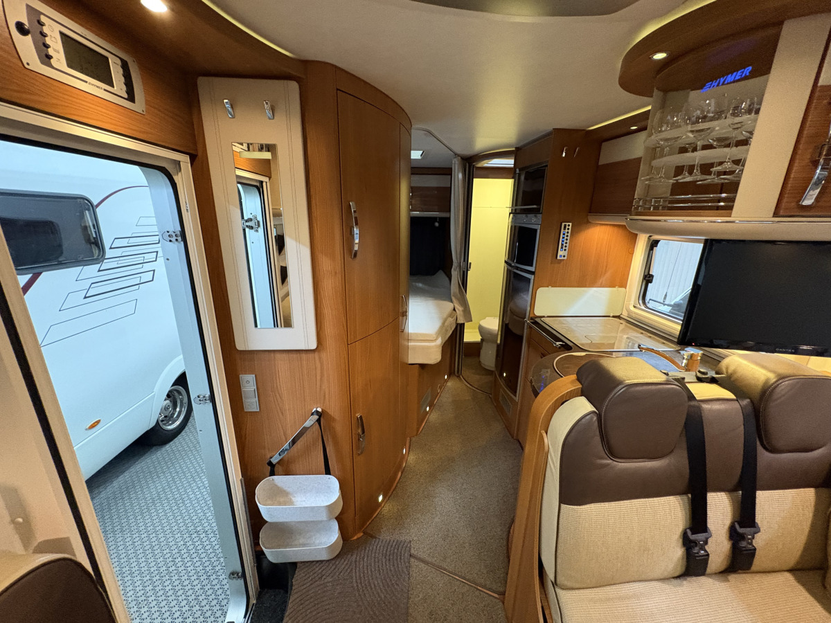 Hymer B 654 SL STAR-EDITION, bild 9 av 26