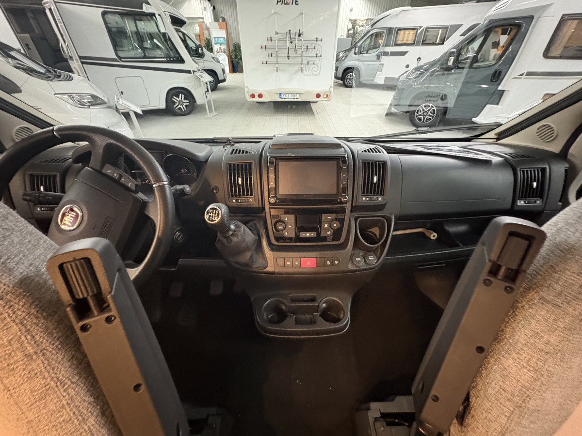 Dethleffs TREND T 7057, bild 4 av 18