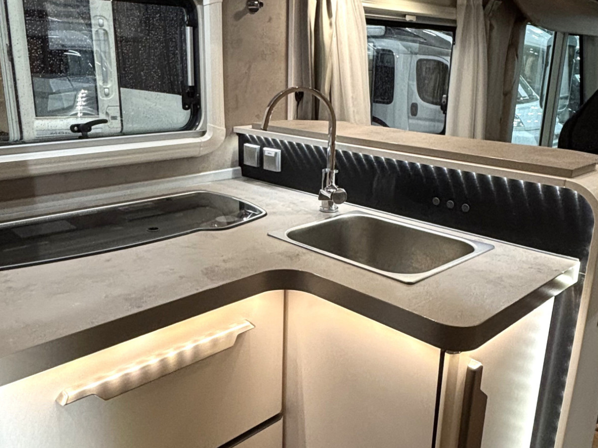 Knaus Sky I 700 LX, bild 7 av 13