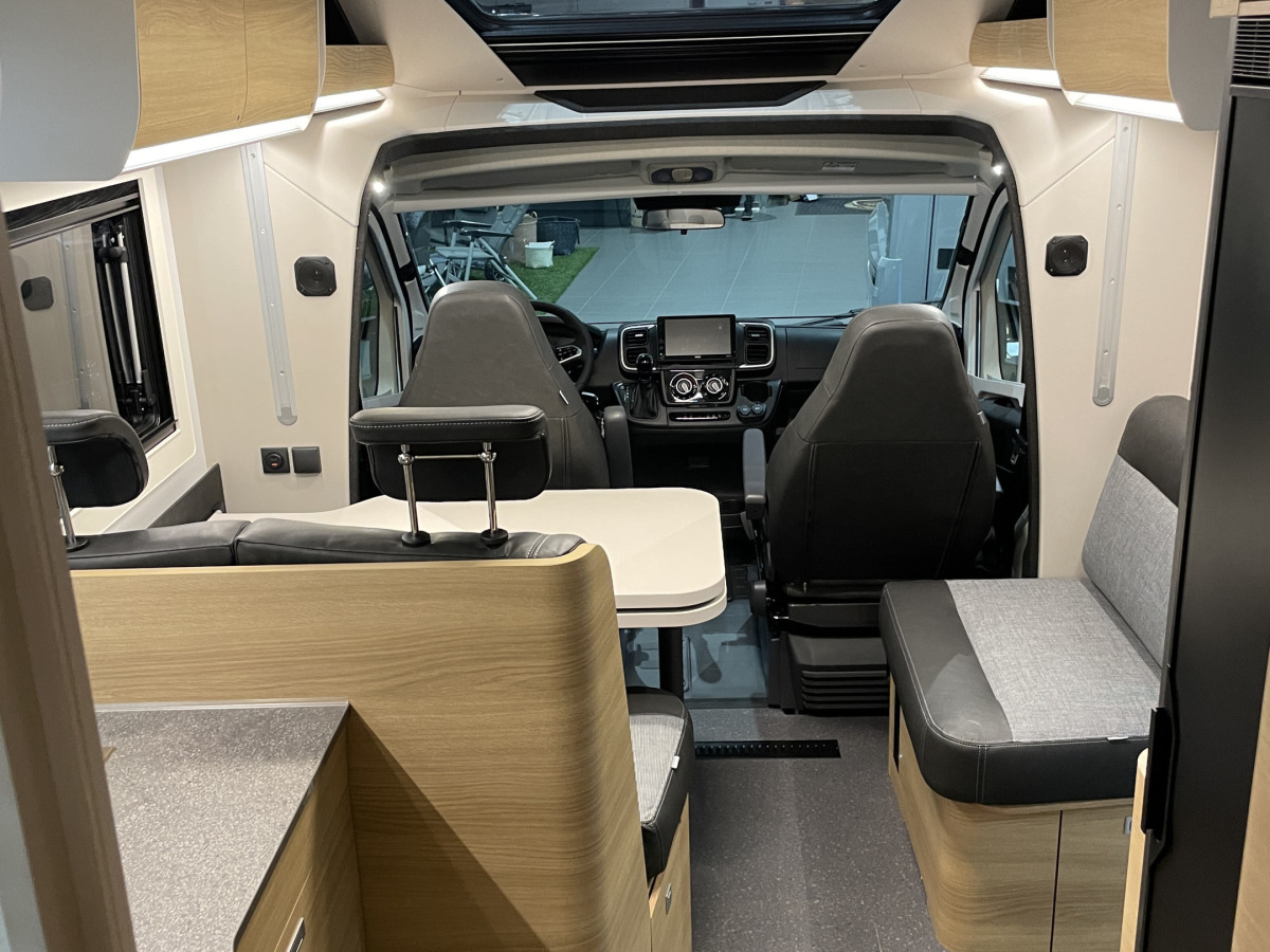 Adria MATRIX SELECT 670 SL - Fiat MultiJet3 140HP (103kW) HD 35L, bild 14 av 14