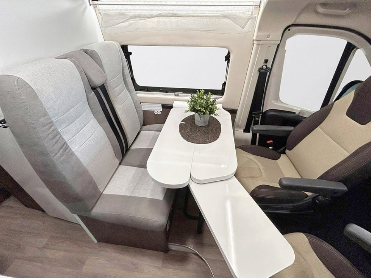 Benimar BENIVAN 160 VAN 640 AUTOMAT LÅNGBÄDDAR Dieselvärmare ADAPTIV Far, bild 7 av 38