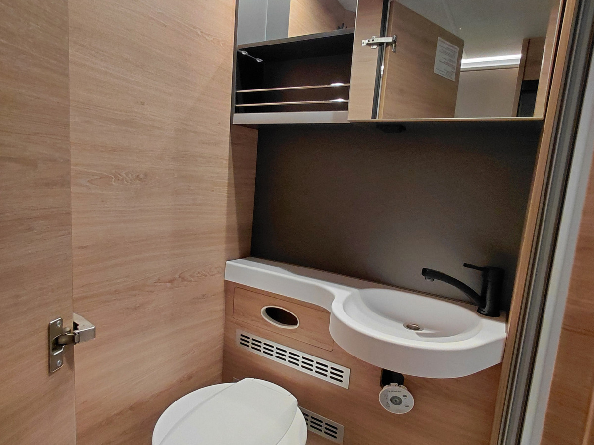 Knaus LVE TI PLATINUM SELECTION 700 MEG, bild 8 av 9