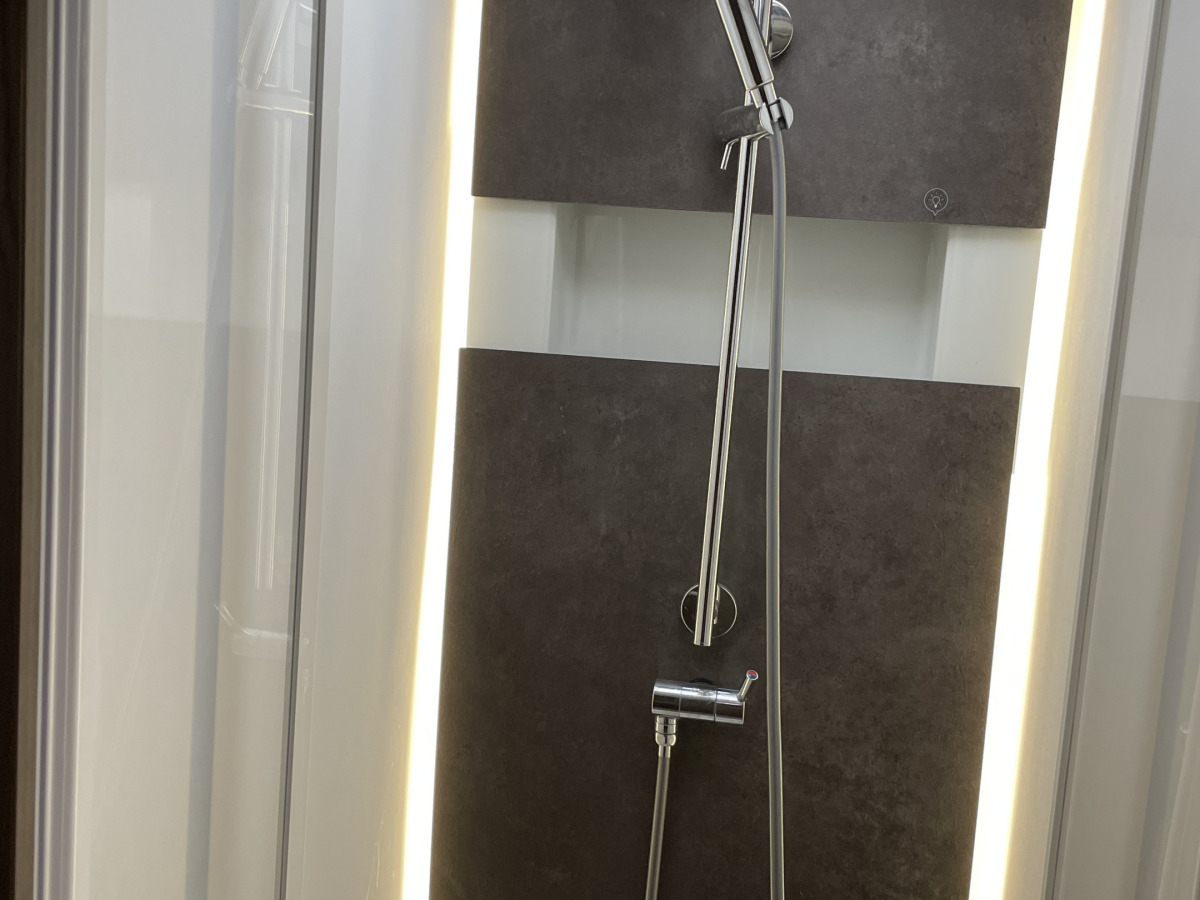 Adria MATRIX 670 SL supreme, bild 12 av 14