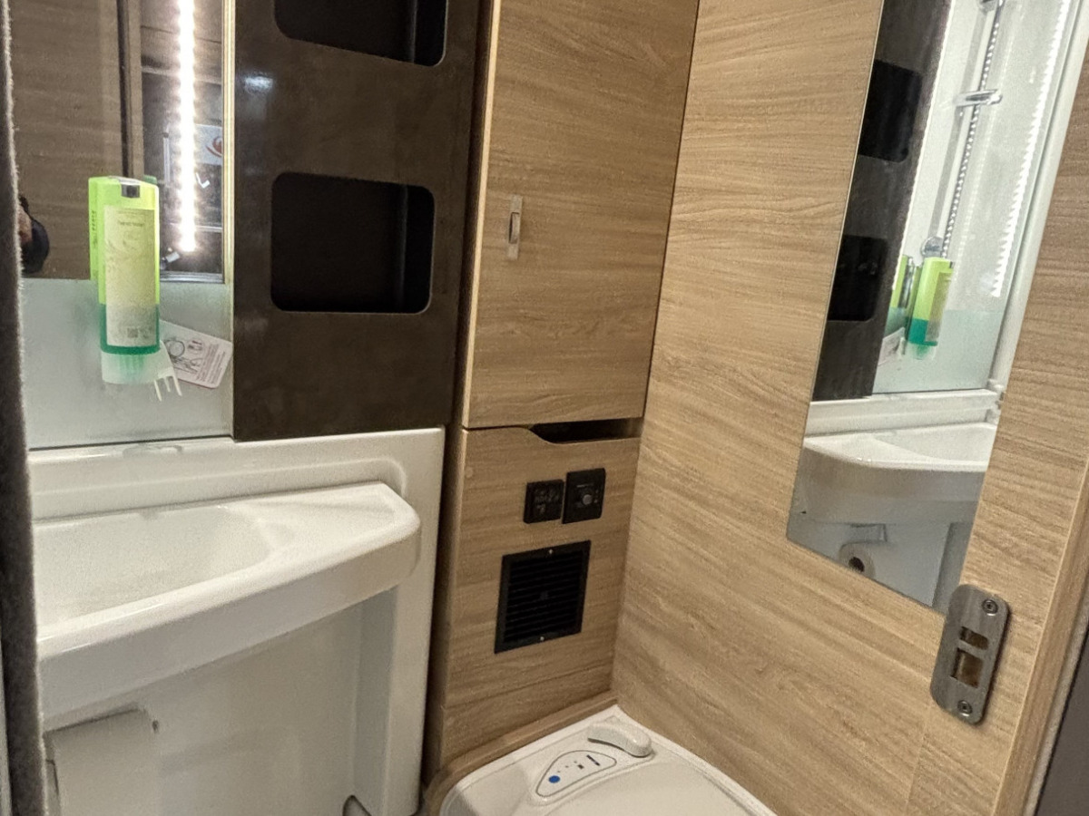 Knaus VAN TI PLUS 650 MEG, bild 9 av 13