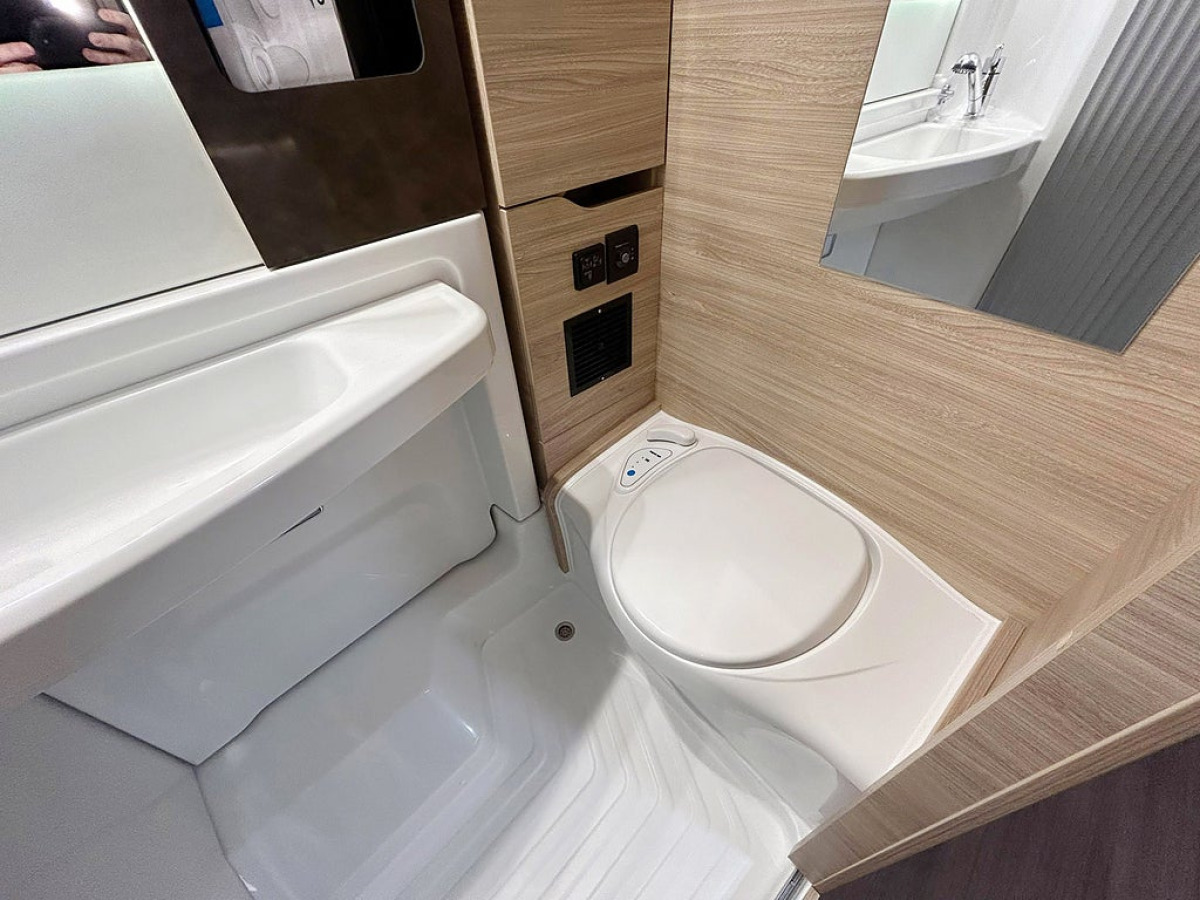 Knaus VAN TI PLUS 650 MEG Platinum Selection 4X4 AUTOMAT ALDE - OFFR, bild 23 av 42