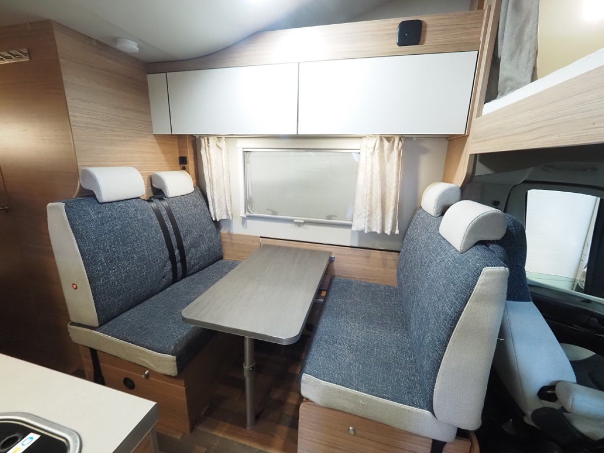 Weinsberg CaraHome 600 DKG AUT I 3500kg I Solcell I 6st Bältade Platser, bild 6 av 21