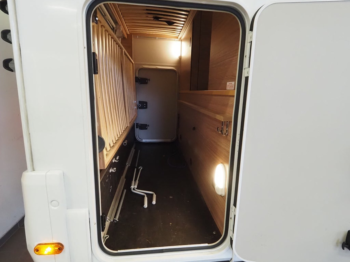 Weinsberg CaraHome 600 DKG AUT I 3500kg I Solcell I 6st Bältade Platser, bild 18 av 21