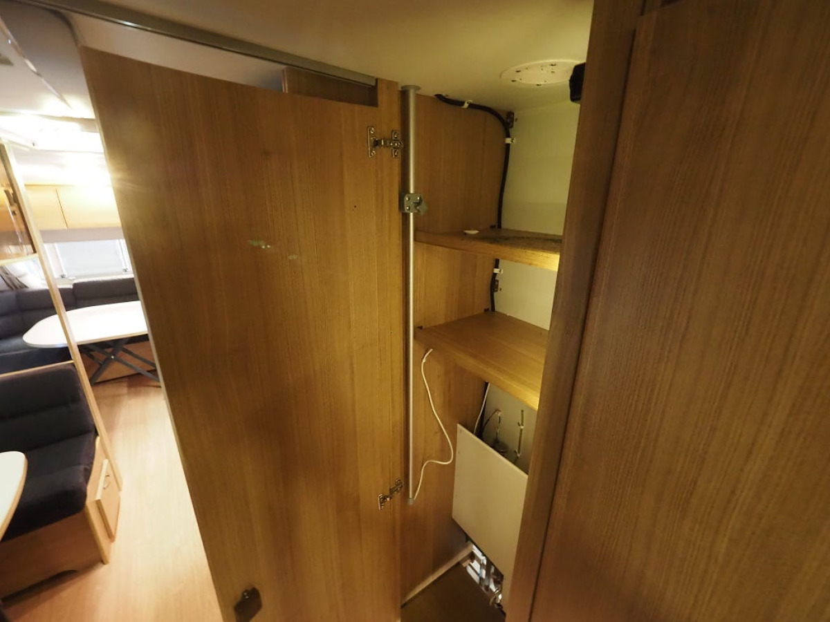 Polar 620 CTX Svit AC Vintervagn Dinette Franskbädd ALDE, bild 18 av 21