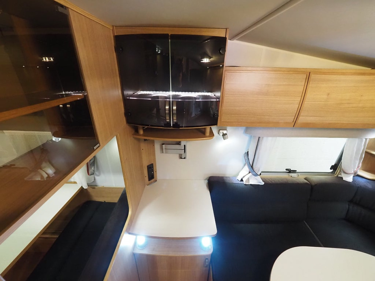 Polar 620 CTX Svit AC Vintervagn Dinette Franskbädd ALDE, bild 19 av 21
