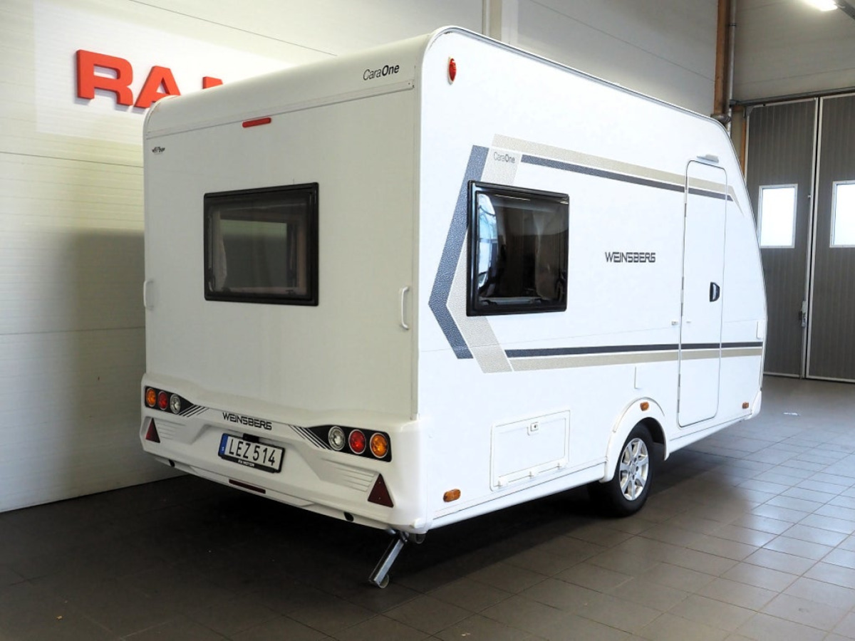Weinsberg CaraOne 390 PUH Frontkök/Förtält/4-Bäddar, bild 4 av 17
