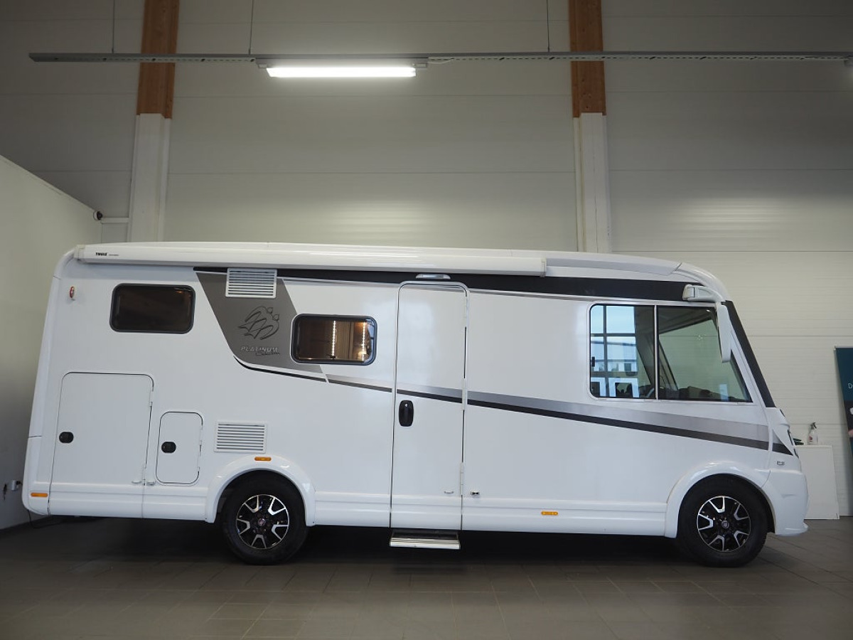 Knaus 600 MG VAN I Platinum Selection AUT I AC I Solcell I Cykelställ, bild 4 av 22
