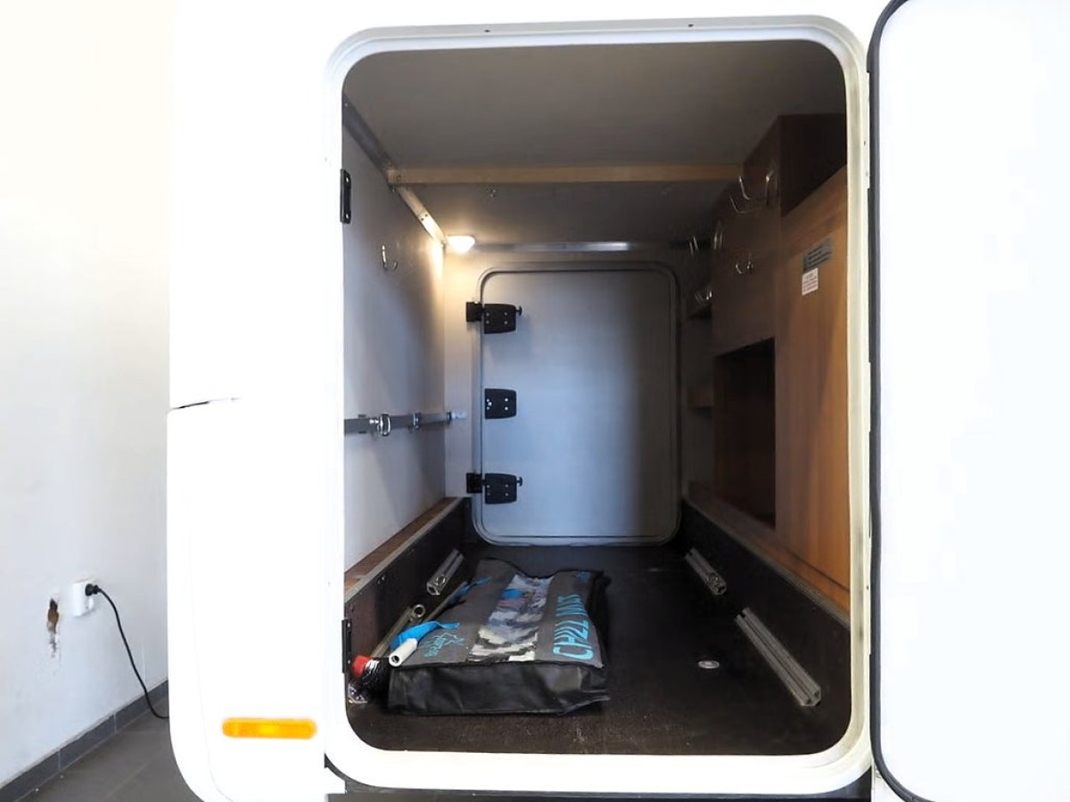 Knaus 600 MG VAN I Platinum Selection AUT I AC I Solcell I Cykelställ, bild 6 av 22