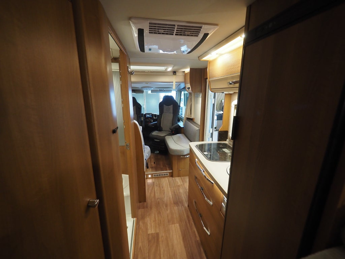 Knaus 600 MG VAN I Platinum Selection AUT I AC I Solcell I Cykelställ, bild 17 av 22