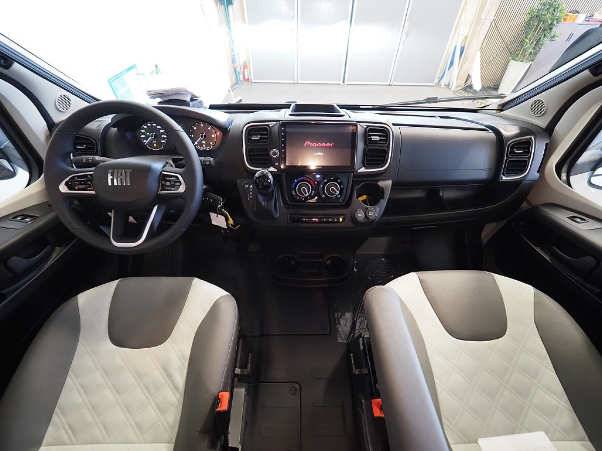 Knaus Lve Wave 700 LX Mässerbjudande I AUT I Backkamera I Taksäng, bild 8 av 23
