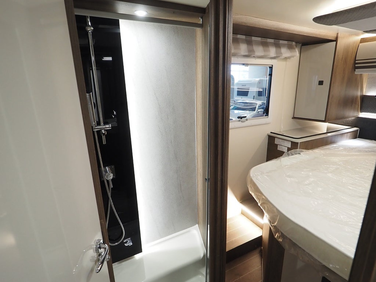 Ci Magis 67 XT Mässerbjudande I AUT I Solcell I Queenbed, bild 13 av 19