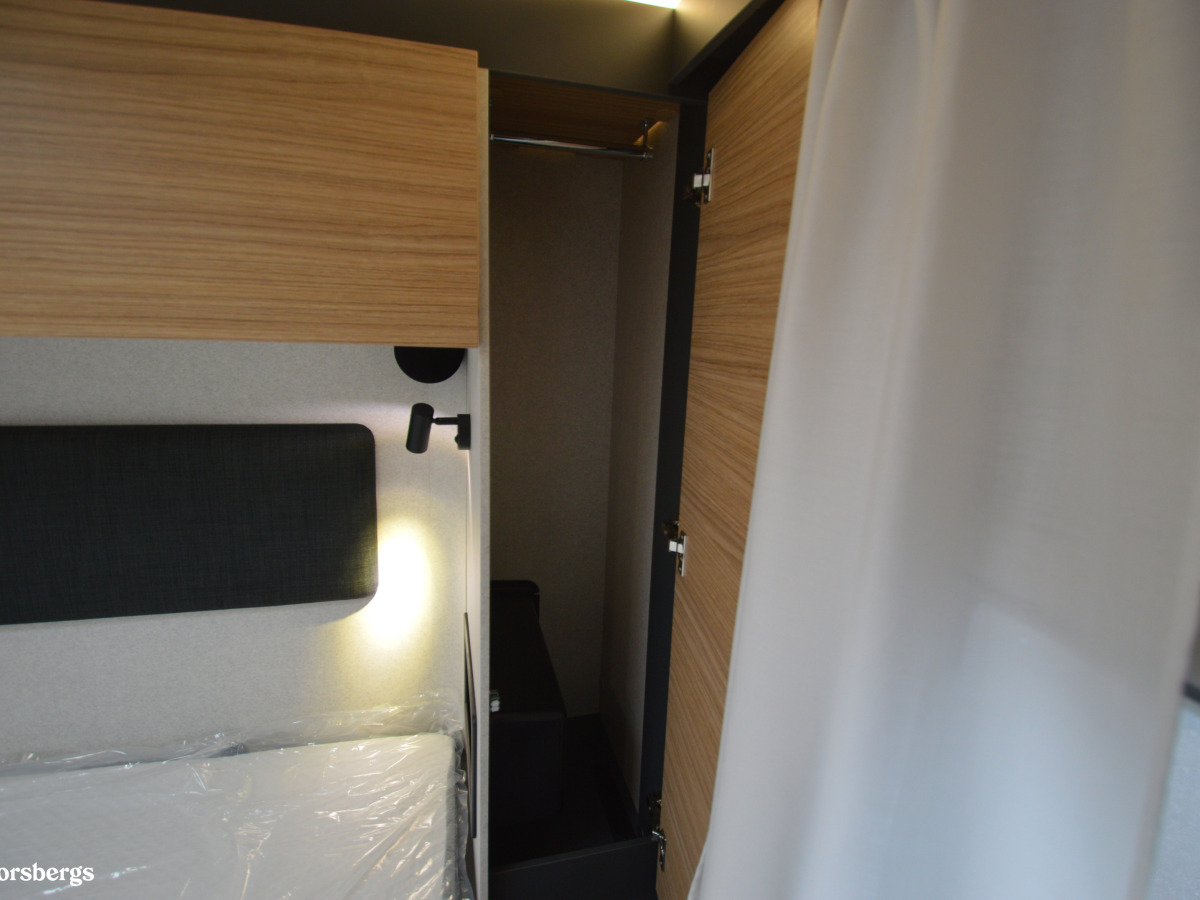 Pilote P740 C EVIDENC - Aldevärme, 5 sittplatser, 5 Sovplatser och mycket mer, bild 18 av 48