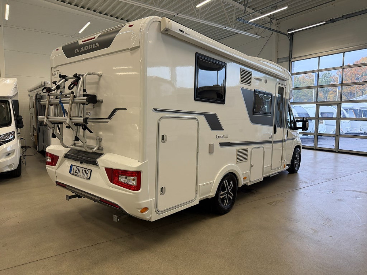 Adria Coral Plus 600 SL *Automat*AC*Långbädd*, bild 3 av 18