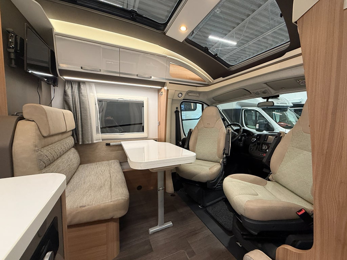 Adria Coral Plus 600 SL *Automat*AC*Långbädd*, bild 6 av 18