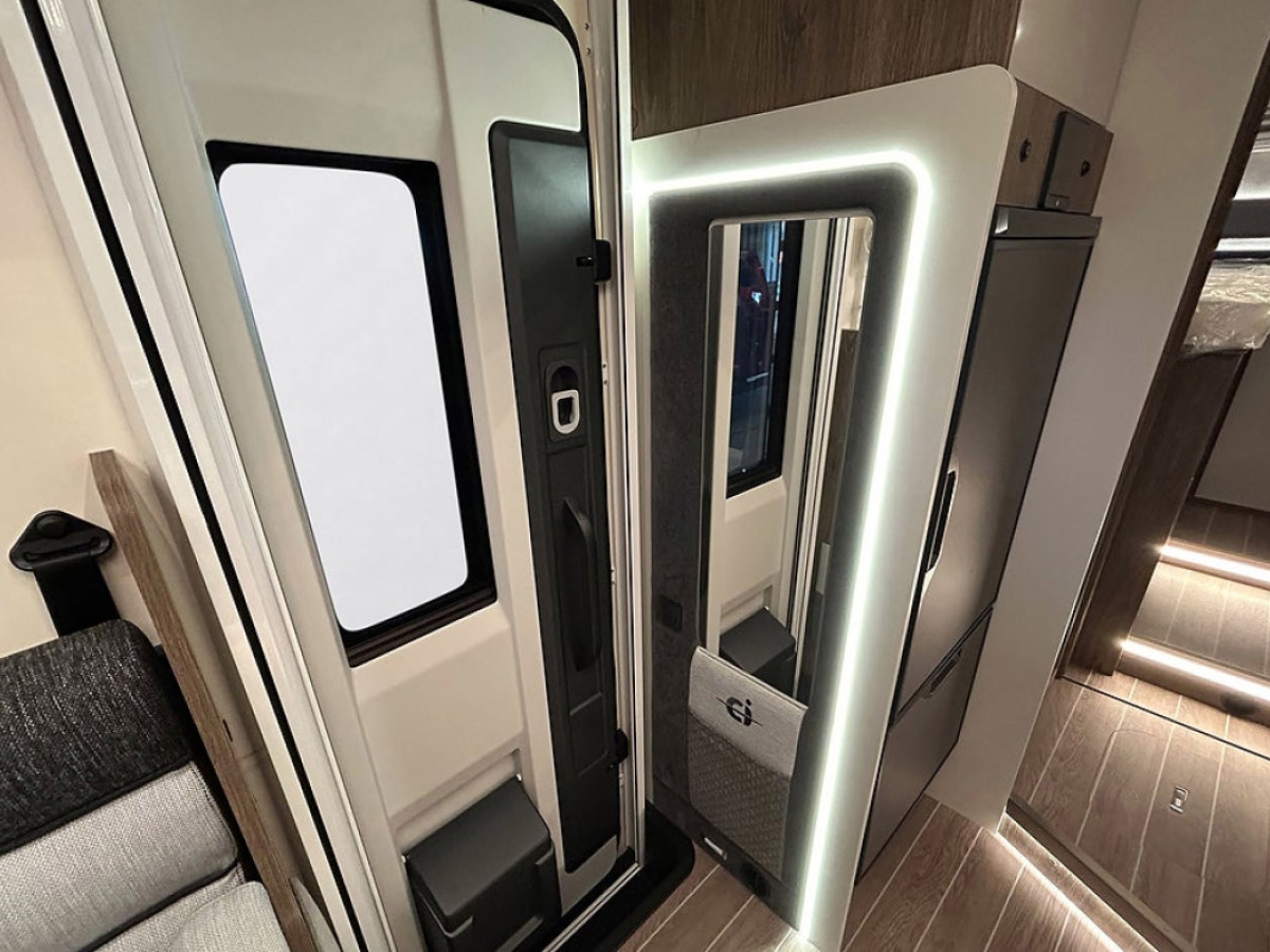 Ci MAGIS 87 XT LÅNGBÄDD Face-To-Face DIESELVÄRMARE, bild 16 av 56
