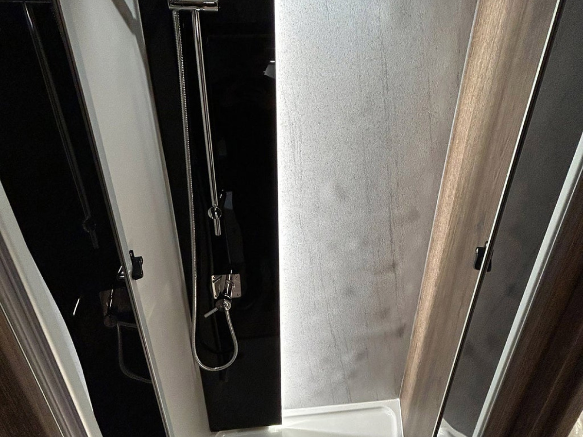 Ci MAGIS 87 XT LÅNGBÄDD Face-To-Face DIESELVÄRMARE, bild 33 av 56